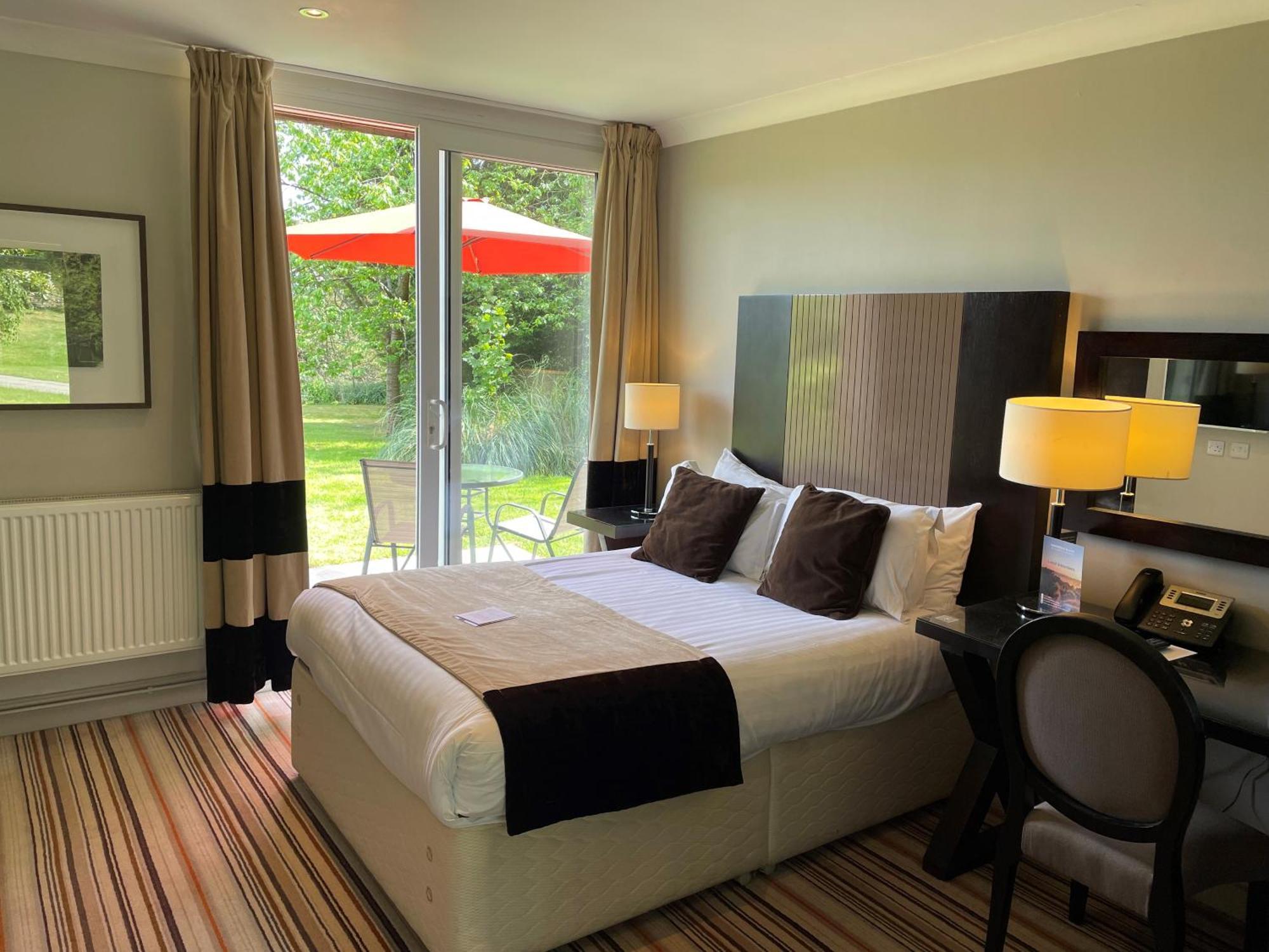 فندق Hartsfield Manor دوركينغ المظهر الخارجي الصورة