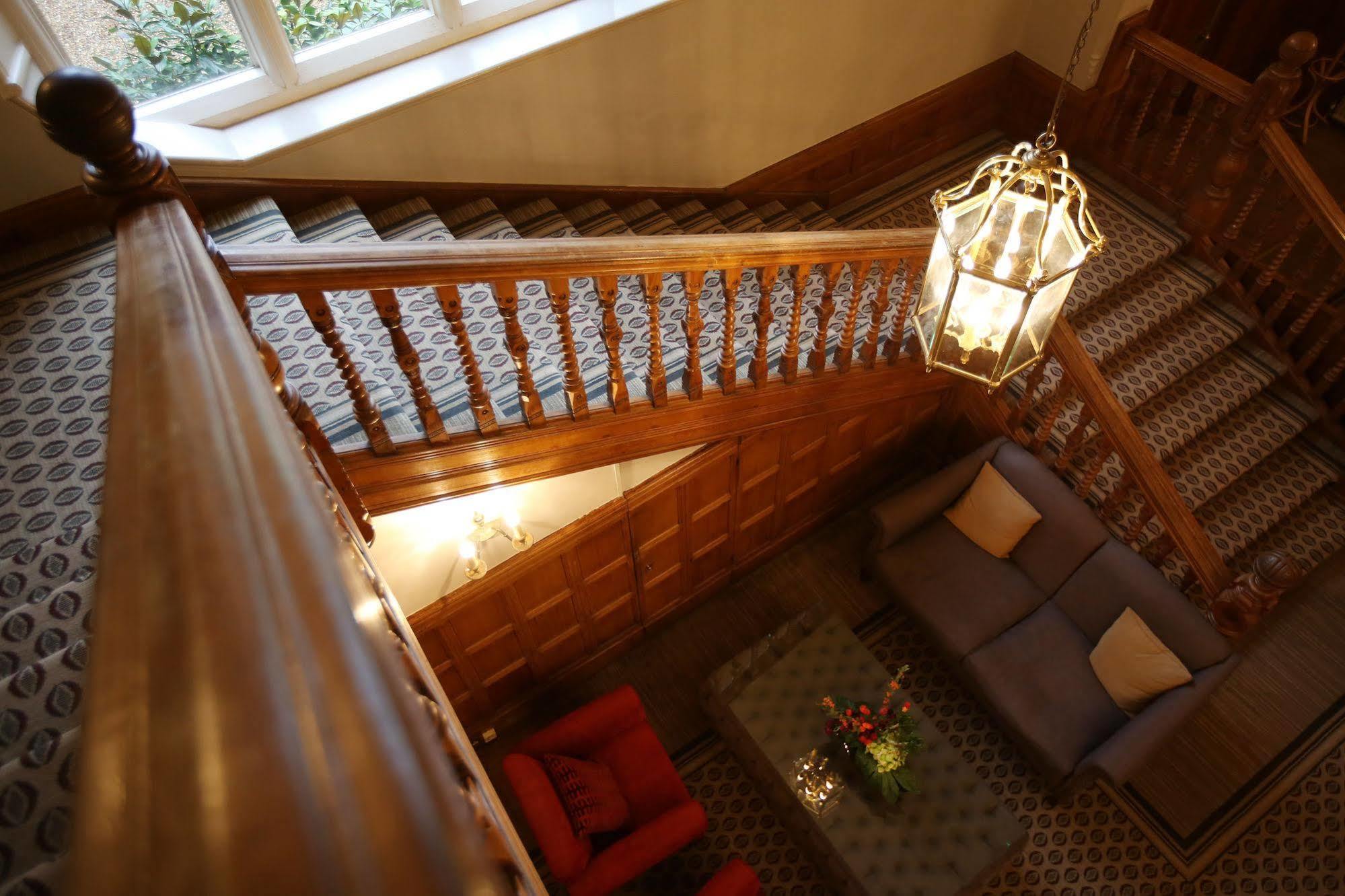 فندق Hartsfield Manor دوركينغ المظهر الخارجي الصورة